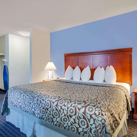 Days Inn By Wyndham Shrewsbury Worcester Esterno foto