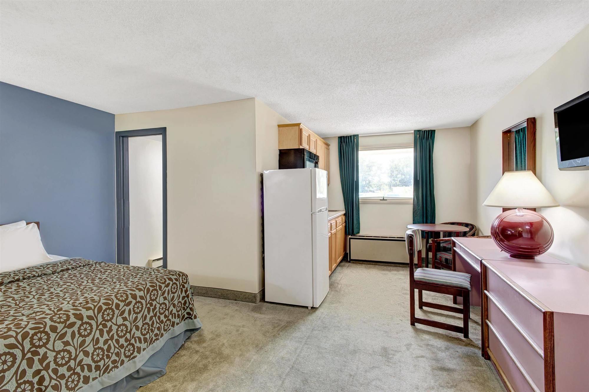 Days Inn By Wyndham Shrewsbury Worcester Esterno foto