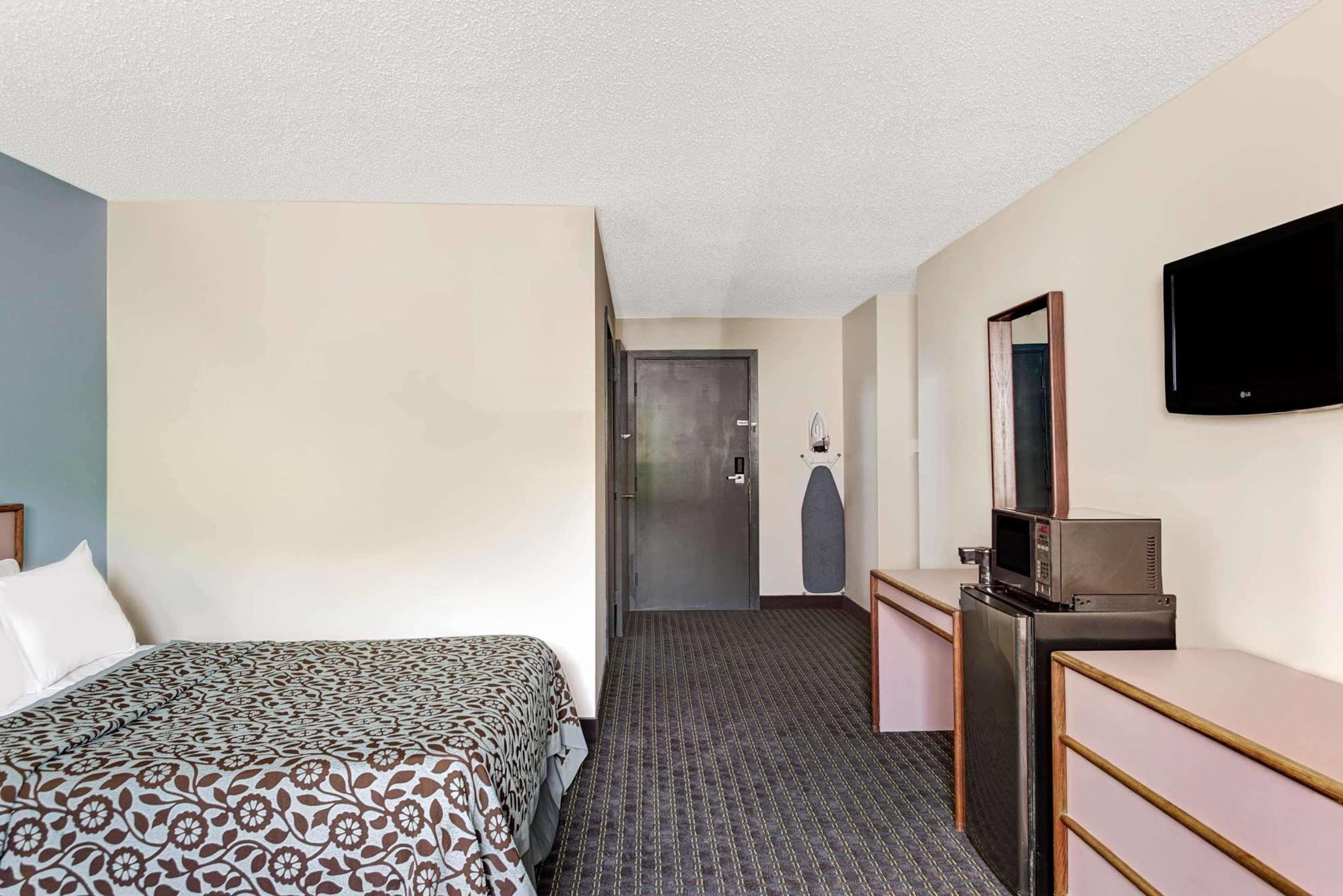 Days Inn By Wyndham Shrewsbury Worcester Esterno foto